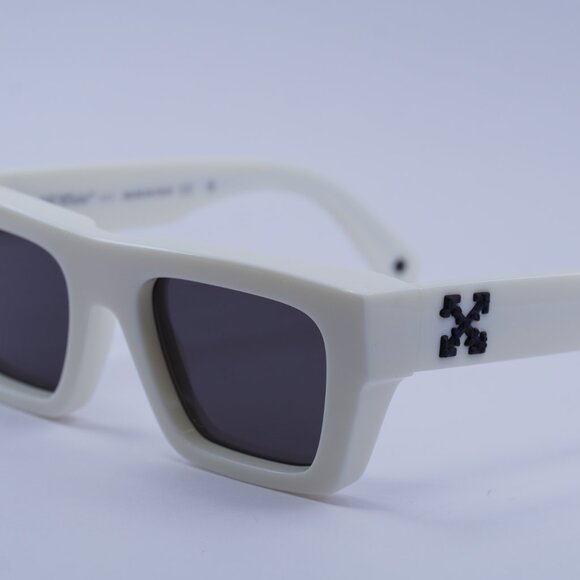 Off-White OERI145 OREGON 0107 Sunglasses White Square Frame, Grey Lenses - Picture 4 of 12